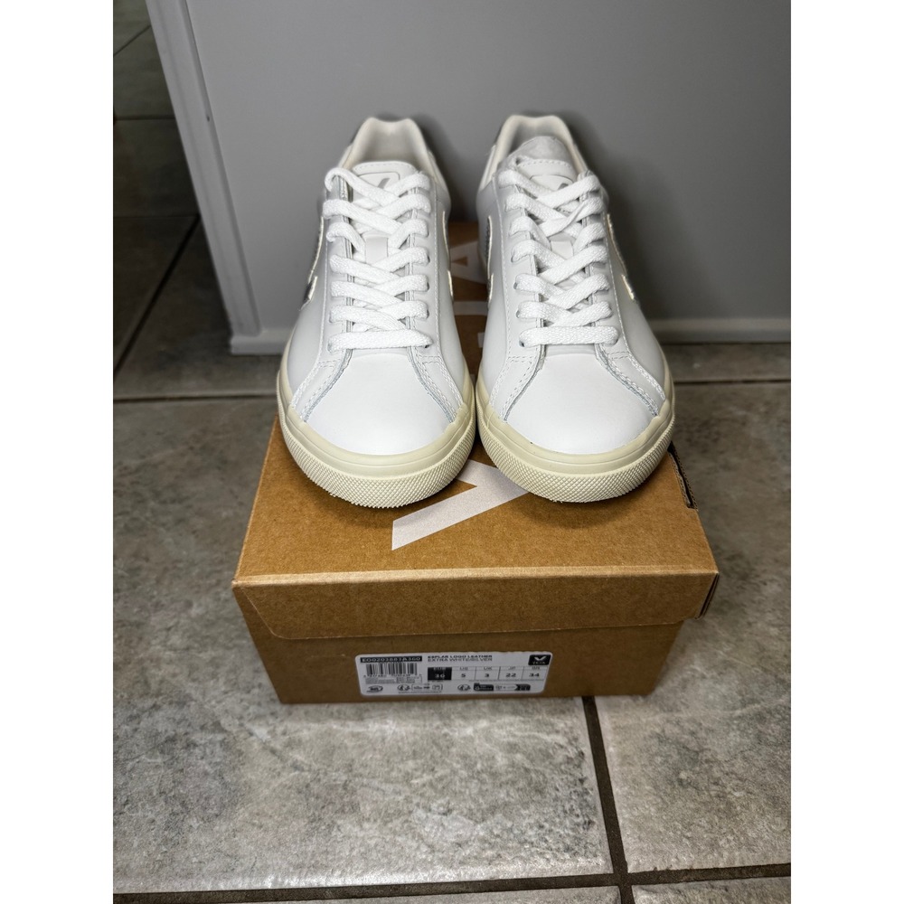 Veja Esplar Logo Leather Extra White Silver Sneakers Women's Size US 5  EU 36